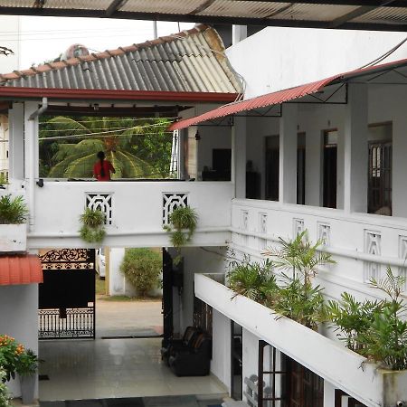 Shanith Guesthouse Negombo Dış mekan fotoğraf