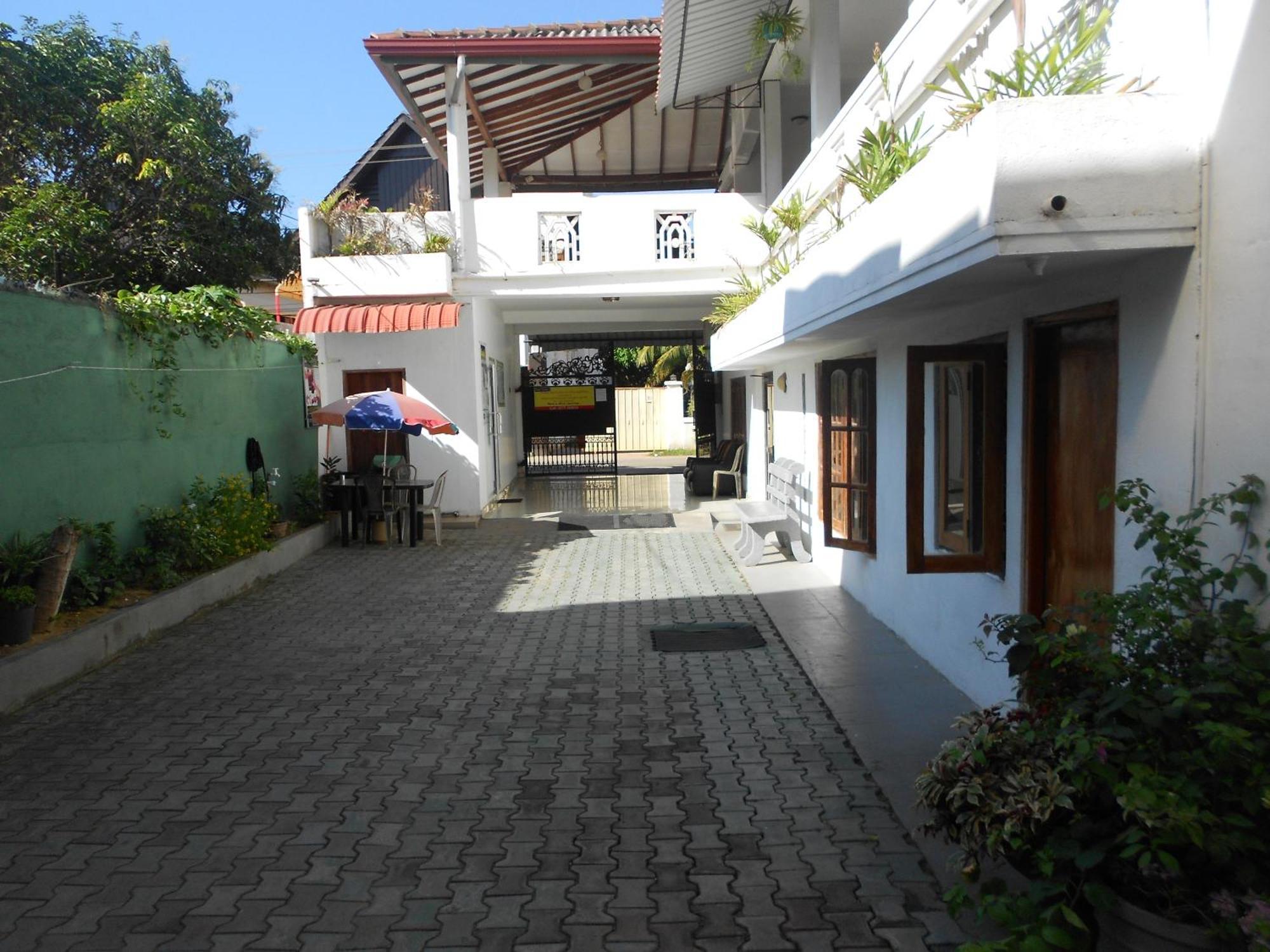 Shanith Guesthouse Negombo Dış mekan fotoğraf