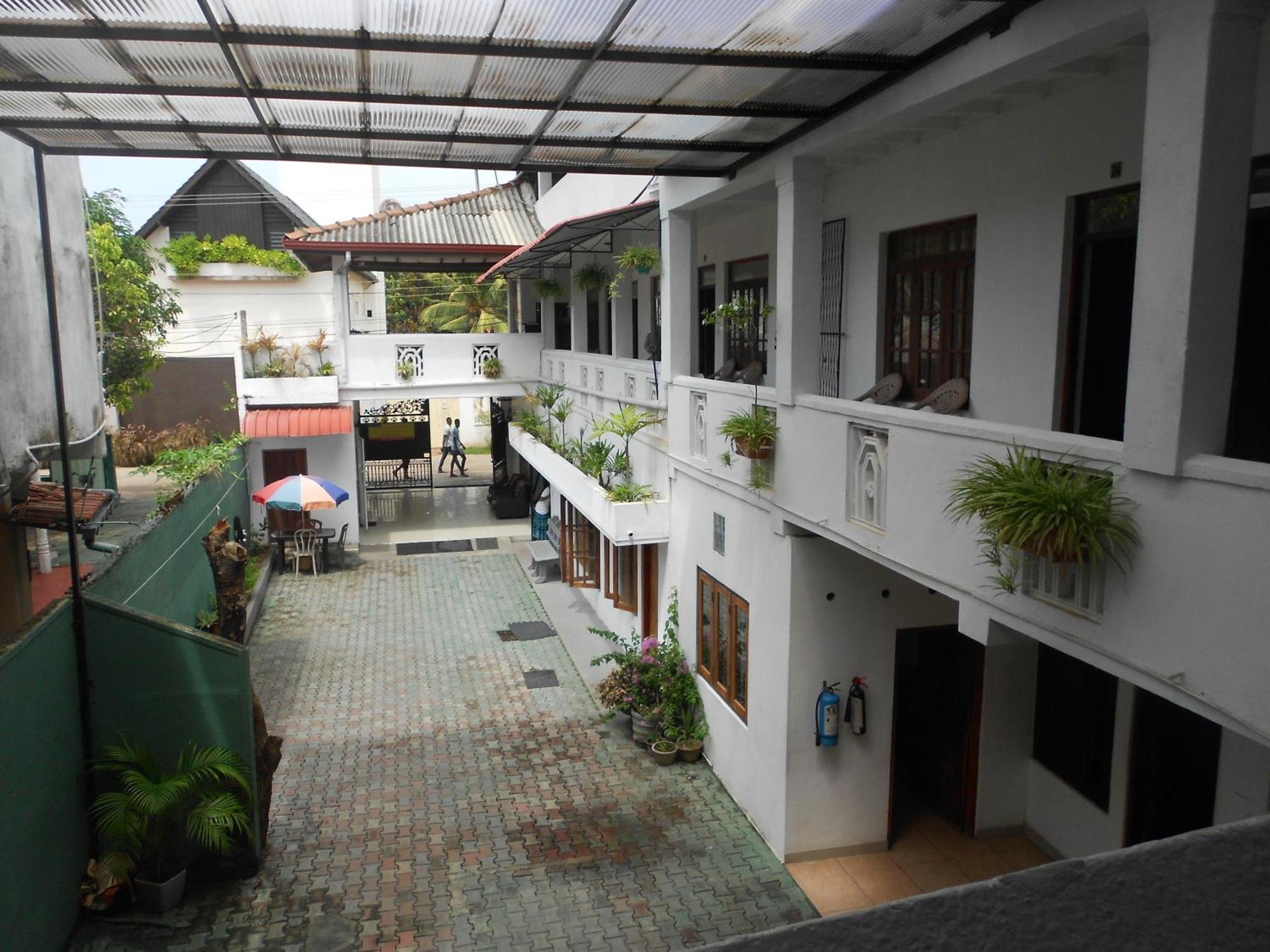 Shanith Guesthouse Negombo Dış mekan fotoğraf